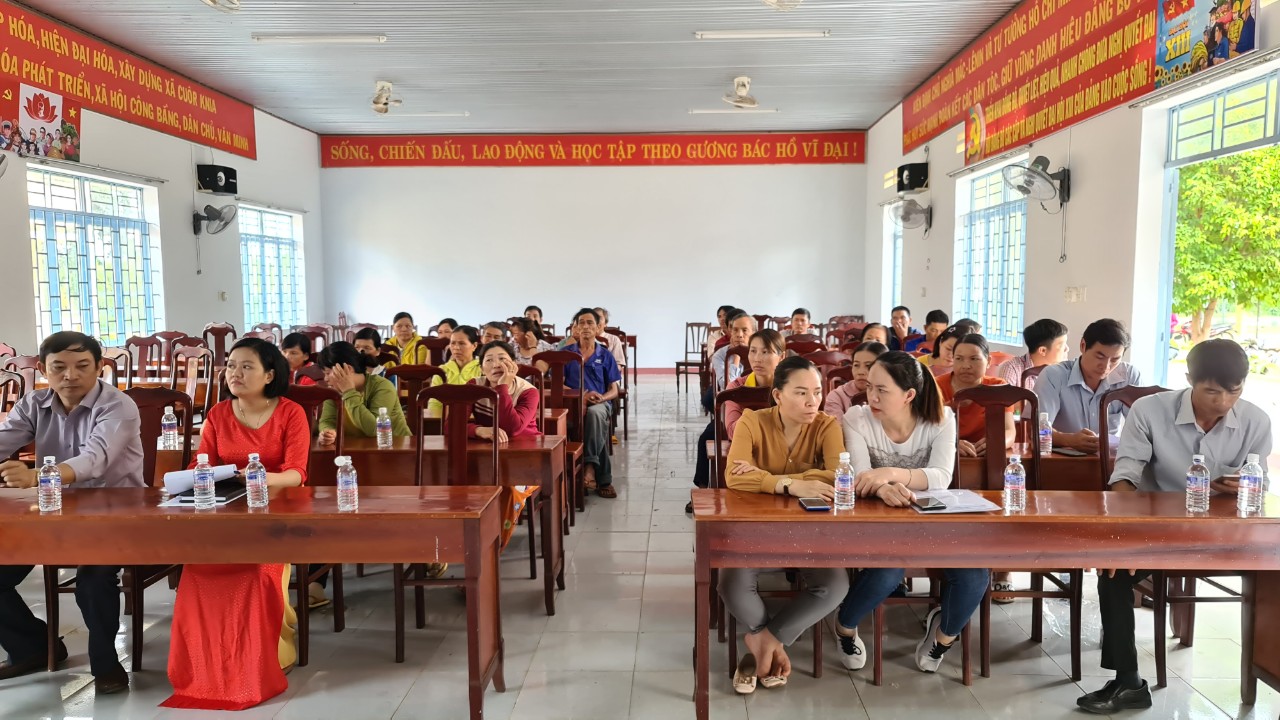 Khai giảng lớp dạy nghề chăn nuôi khóa III năm 2020