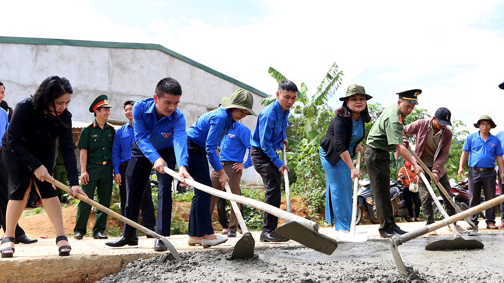 Ra quân Chiến dịch Thanh niên tình nguyện hè 2020