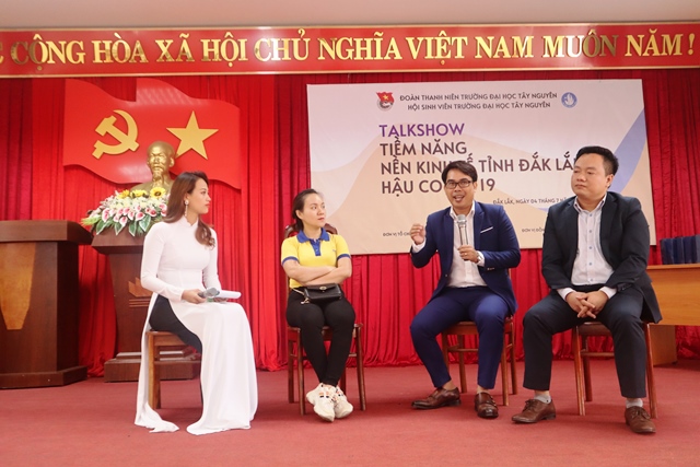 Talkshow “Tiềm năng nền kinh tế tỉnh Đắk Lắk hậu Covid -19”.