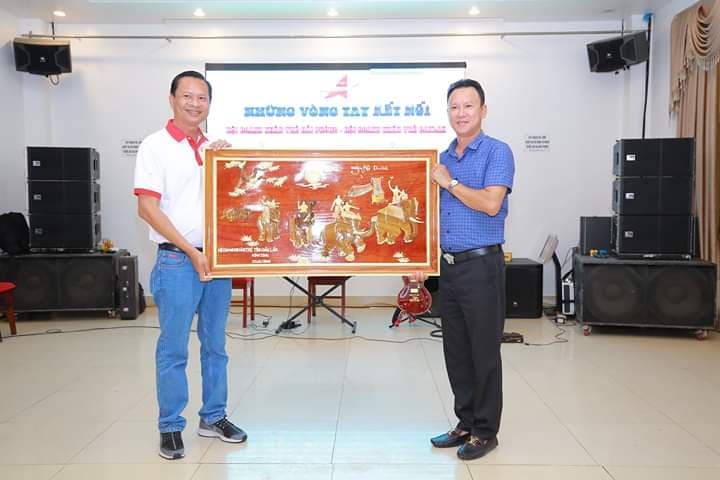 Trade connection between Young Entrepreneurs Associations of Dak Lak and Hai Phong