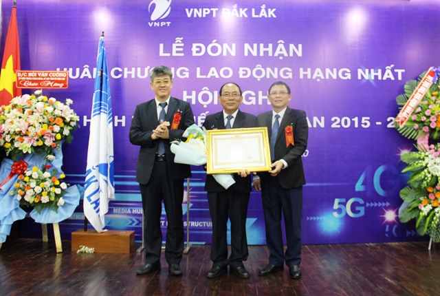 VNPT Đắk Lắk đón nhận Huân chương Lao động hạng Nhất và tuyên dương điển hình tiên tiến giai đoạn 2015-2019