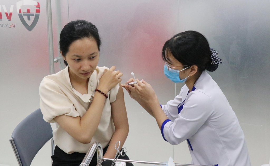 Đưa vào hoạt động Trung tâm tiêm chủng lớn nhất Tây Nguyên