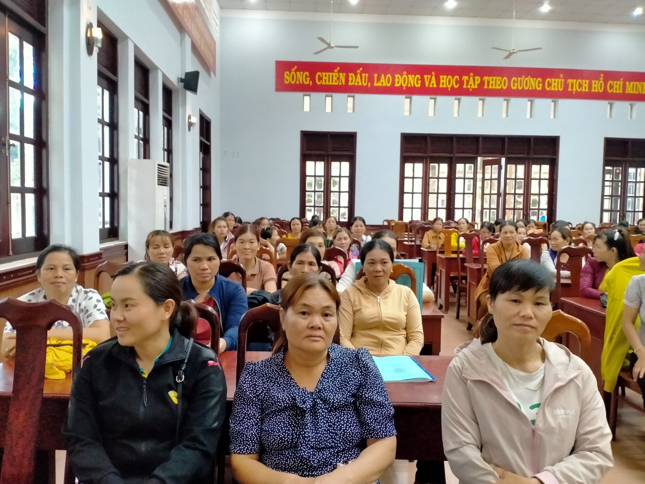 Tập huấn, tuyên truyền, phổ biến pháp luật cho các thành viên Câu lạc bộ “Phụ nữ với pháp luật”