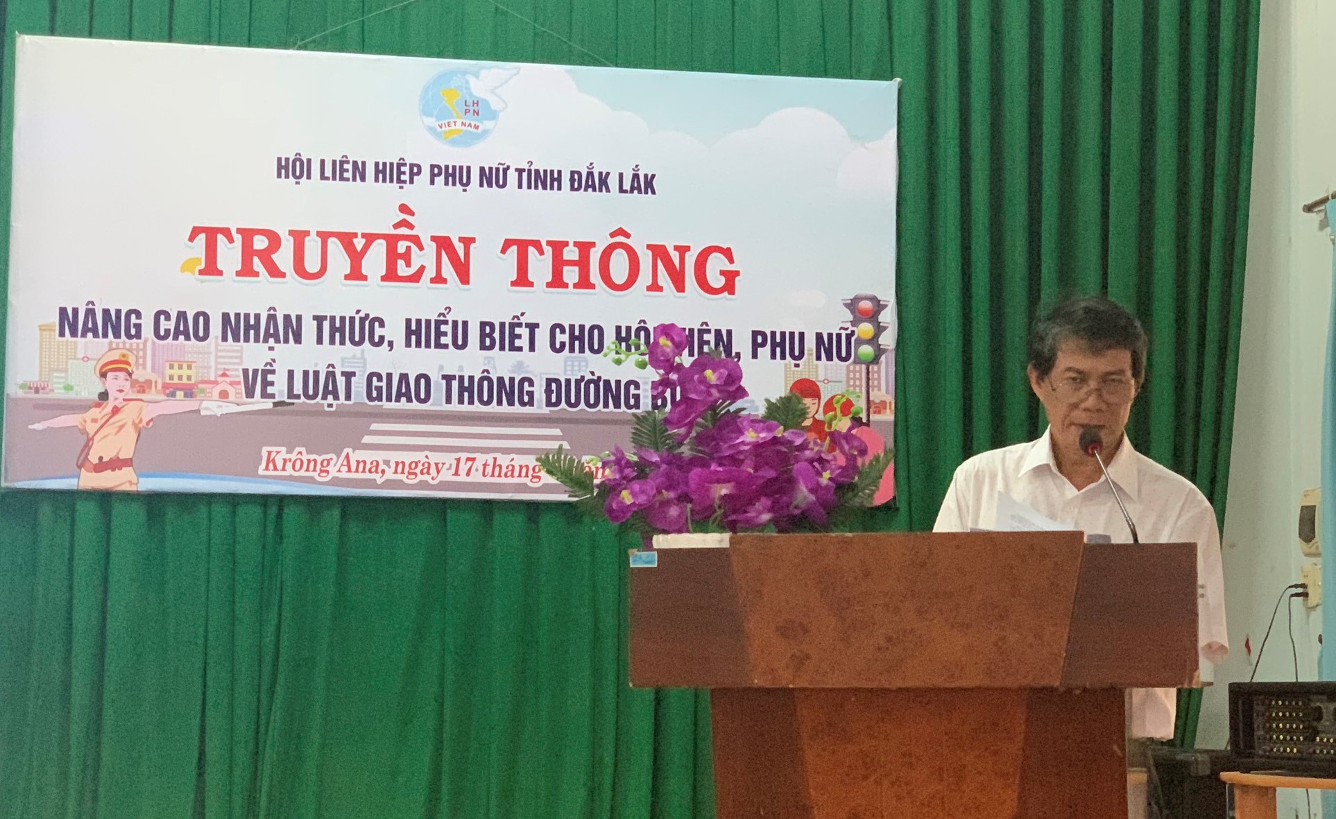 Truyền thông nâng cao nhận thức, hiểu biết về Luật Giao thông đường bộ và kỹ năng lái xe an toàn cho hội viên, phụ nữ