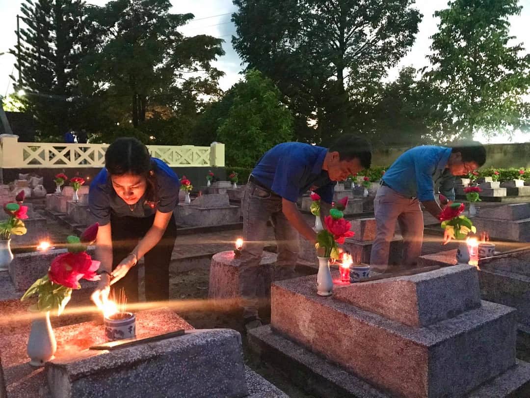 Huyện Lắk tổ chức Lễ thắp nến tri ân các anh hùng liệt sỹ