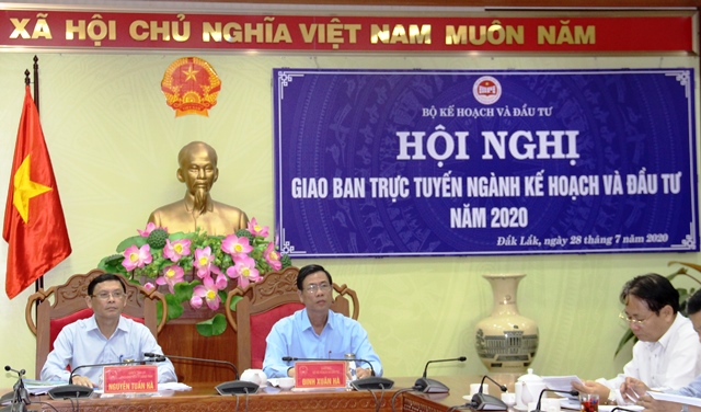 Triển khai 8 nhóm giải pháp thúc đẩy tăng trưởng kinh tế, đầu tư công