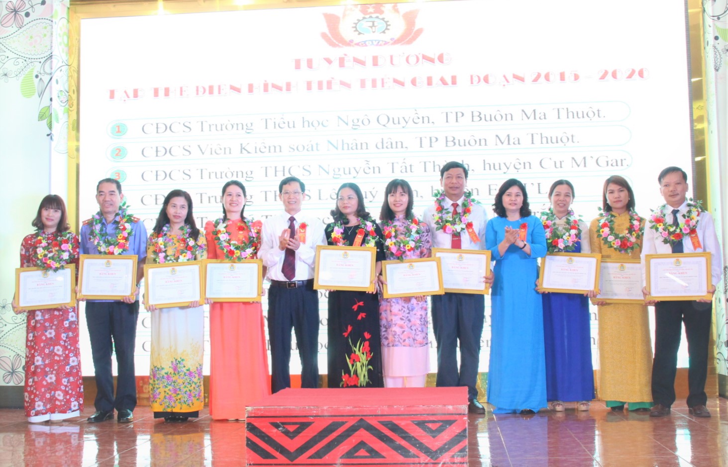 To honor typical workers, public employees of Dak Lak in 2015-2020 period