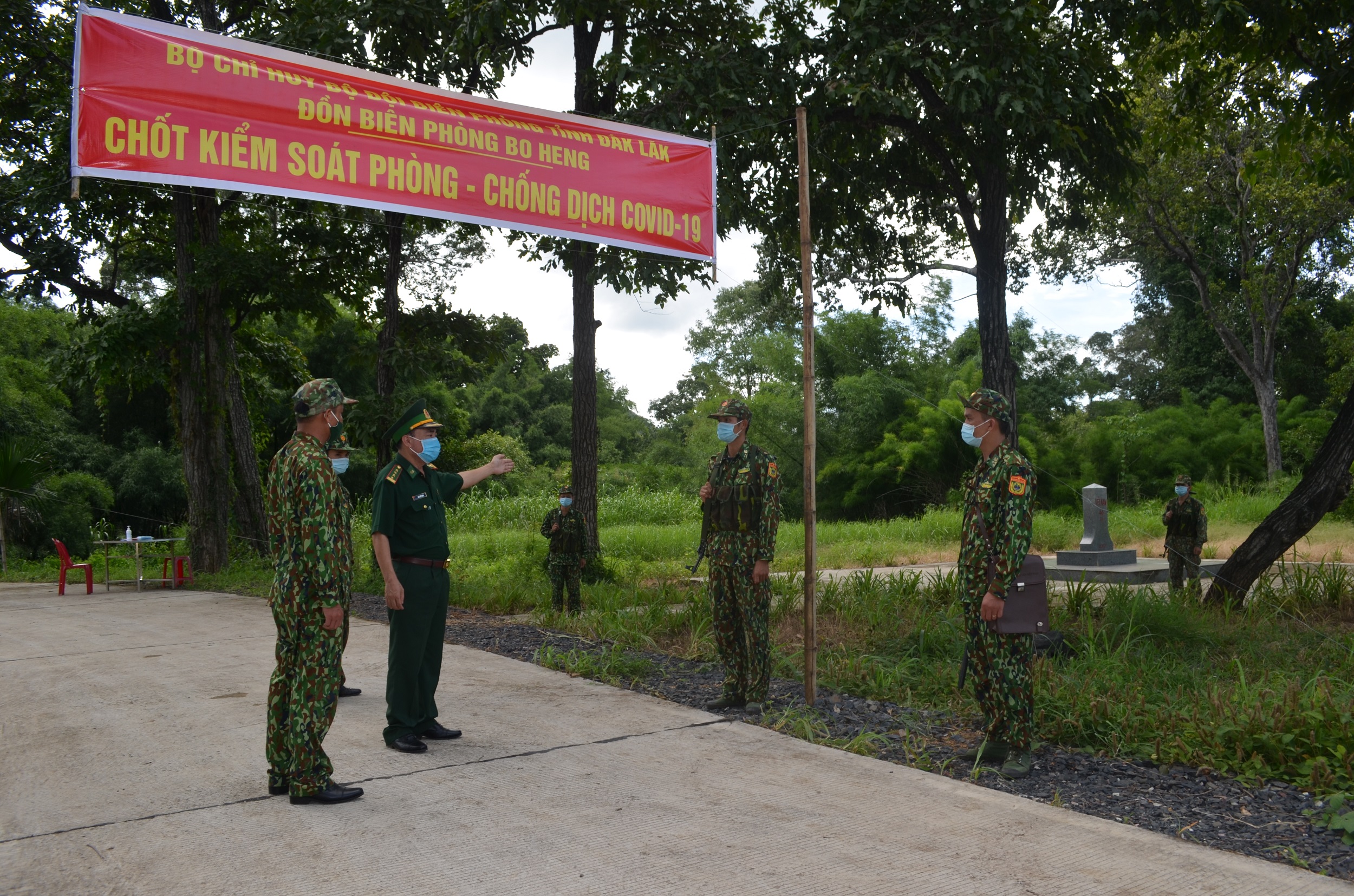 Xử lý nghiêm các trường hợp xuất, nhập cảnh trái phép