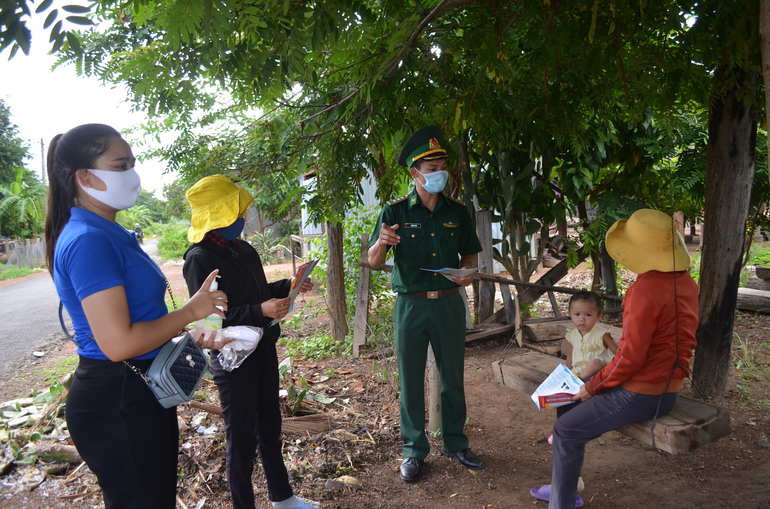 Nhiều hoạt động trong Tháng cao điểm tuyên truyền phòng, chống dịch Covid-19 ở khu vực biên giới tỉnh Đắk Lắk