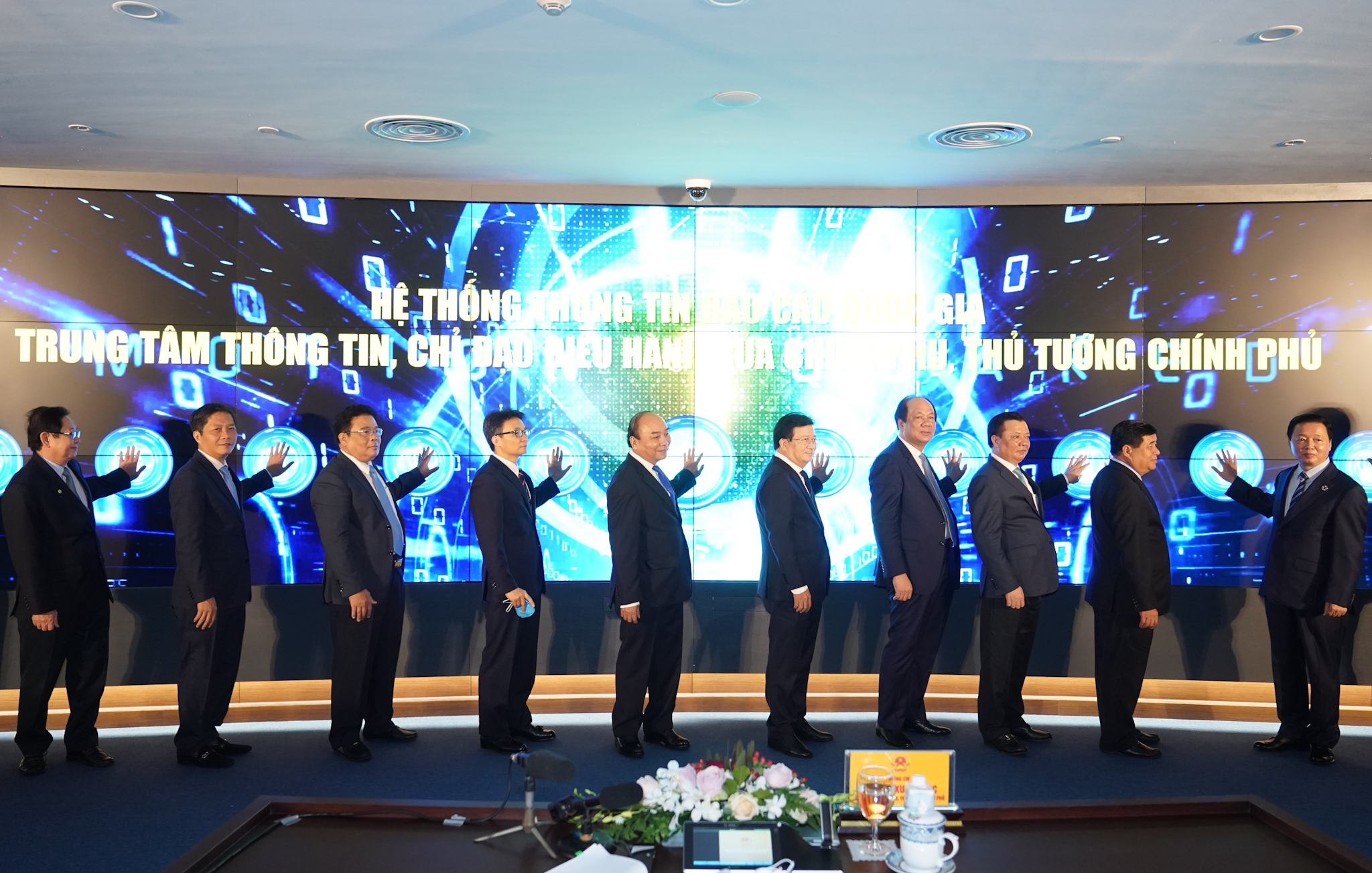Khai trương Trung tâm Thông tin, chỉ đạo, điều hành của Chính phủ, Thủ tướng Chính phủ và Hệ thống Thông tin báo cáo quốc gia