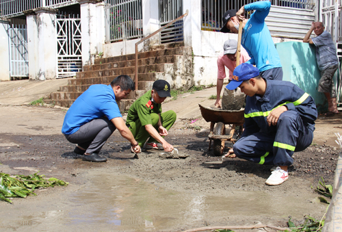 Thanh niên Buôn Ma Thuột chung tay xây dựng nông thôn mới và đô thị văn minh