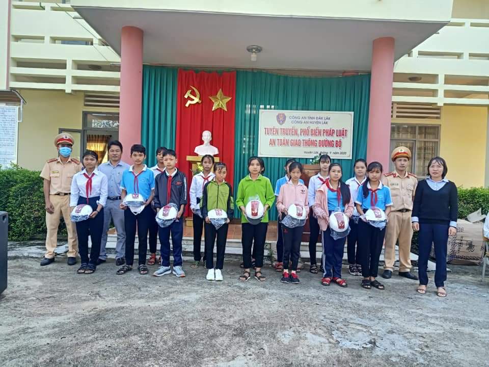 Tuyên truyền,phổ biến pháp luật an toàn giao thông đường bộ cho học sinh