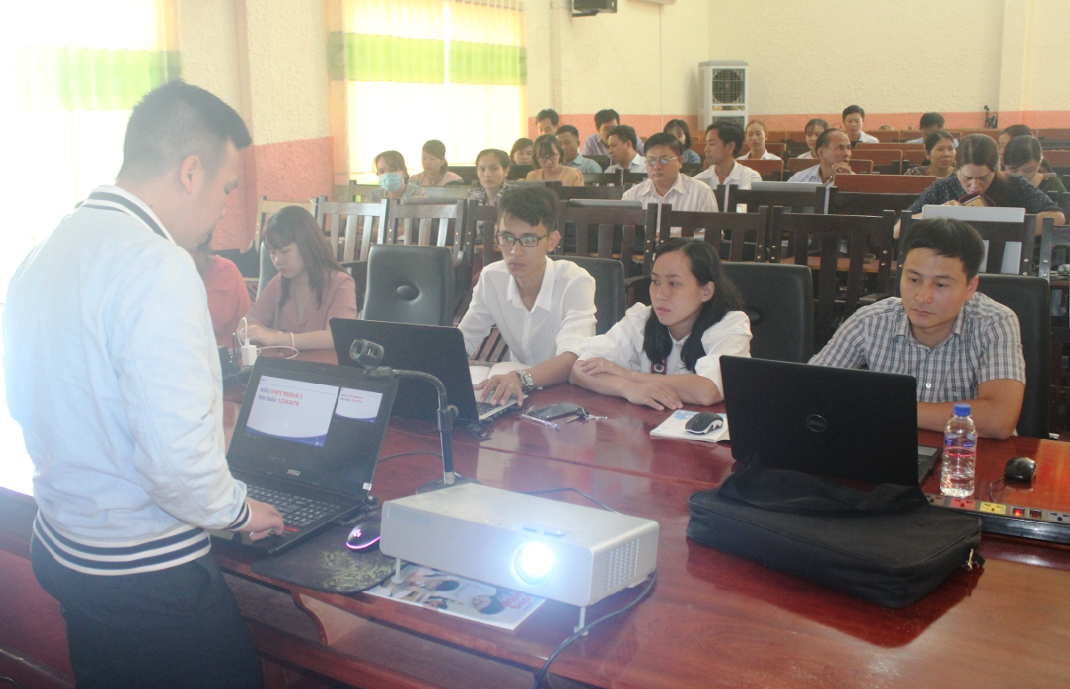 Bồi dưỡng nâng cao năng lực ứng dụng công nghệ thông tin cho cán bộ, công chức, viên chức