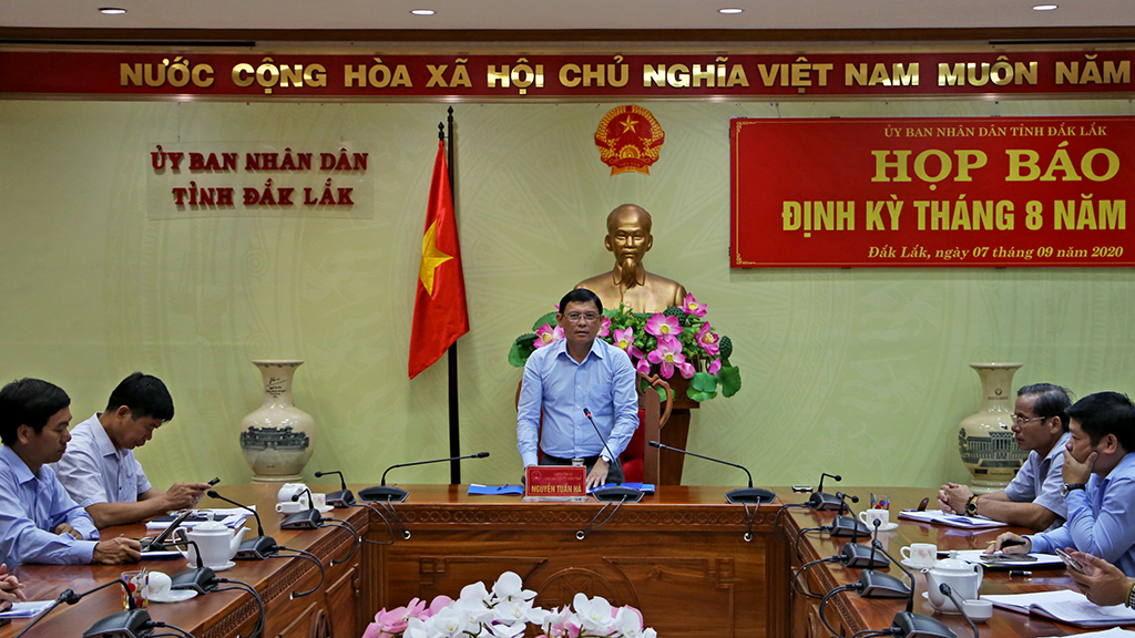 Dak Lak PPC holds regular press conference in August