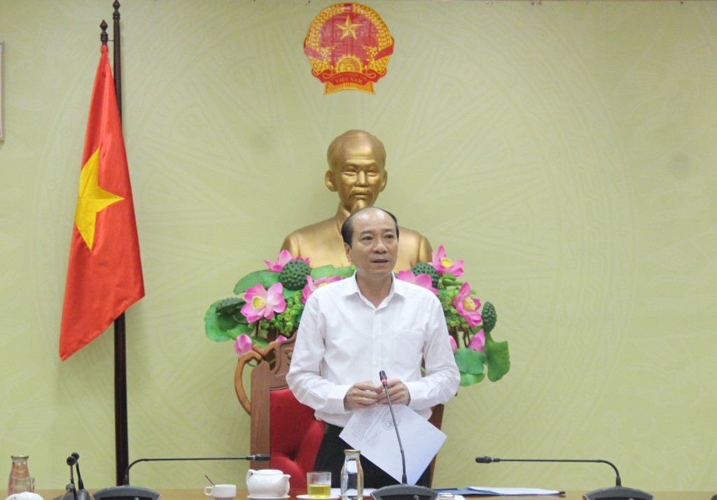 Tiếp tục tập trung tháo gỡ khó khăn trong sản xuất kinh doanh và đẩy mạnh giải ngân vốn đầu tư công