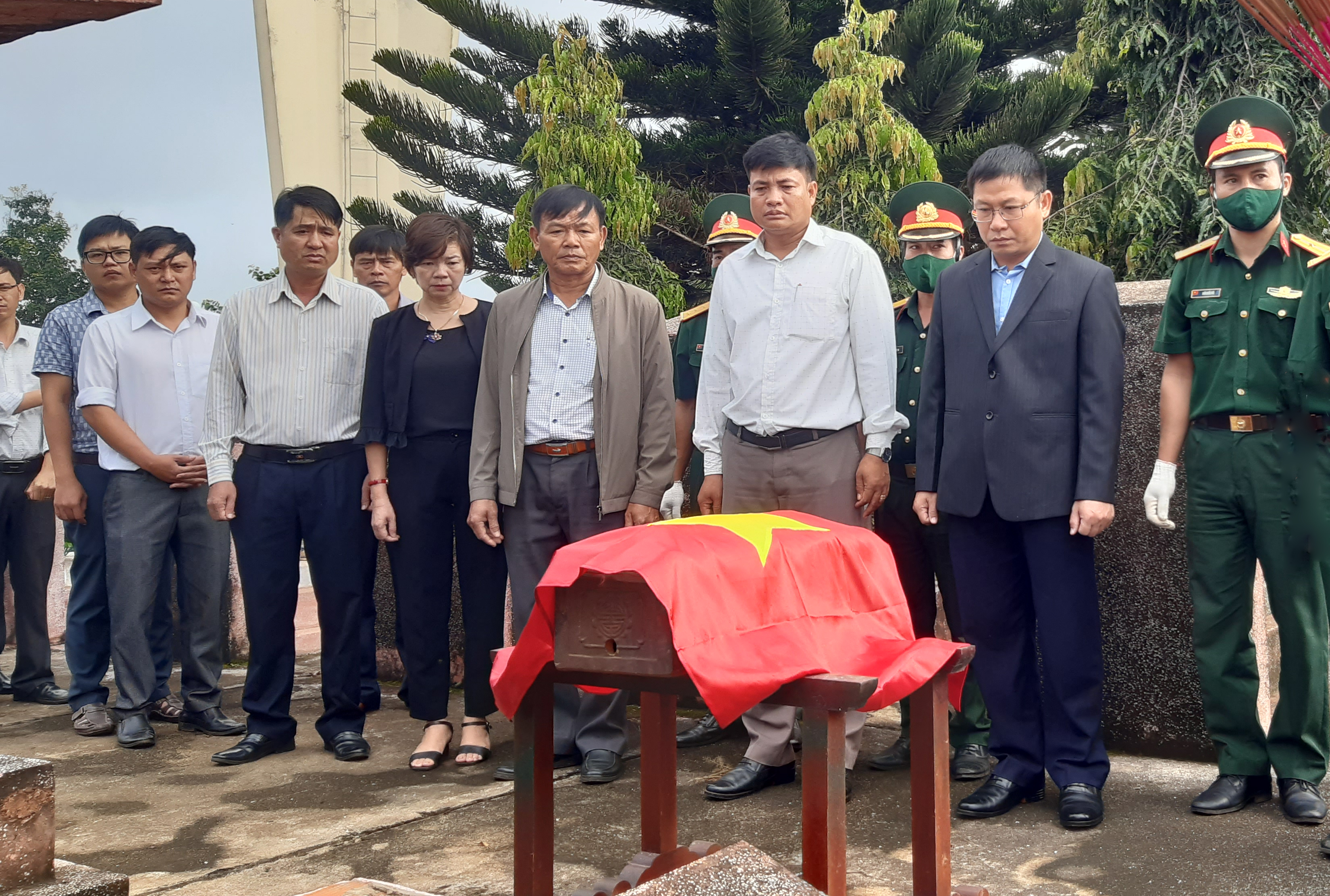 Huyện Krông Năng truy điệu và an táng hài cốt liệt sỹ