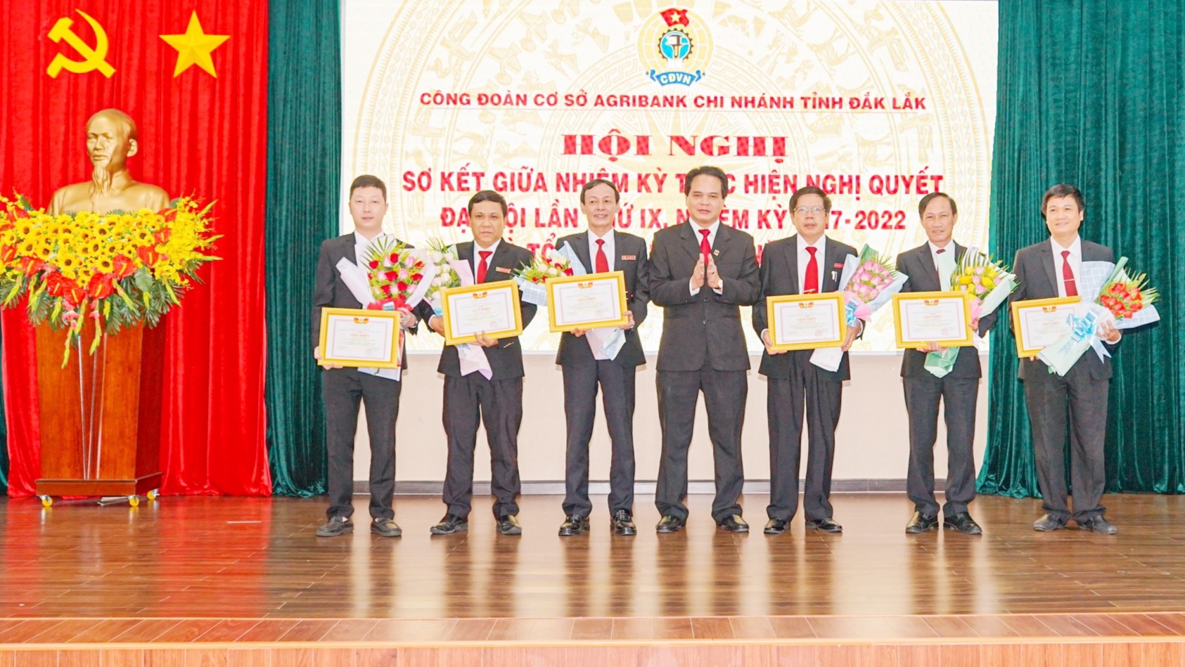 Sơ kết hoạt động công đoàn cơ sở Agribank tỉnh Đắk Lắk giữa nhiệm kỳ 2017 -2022