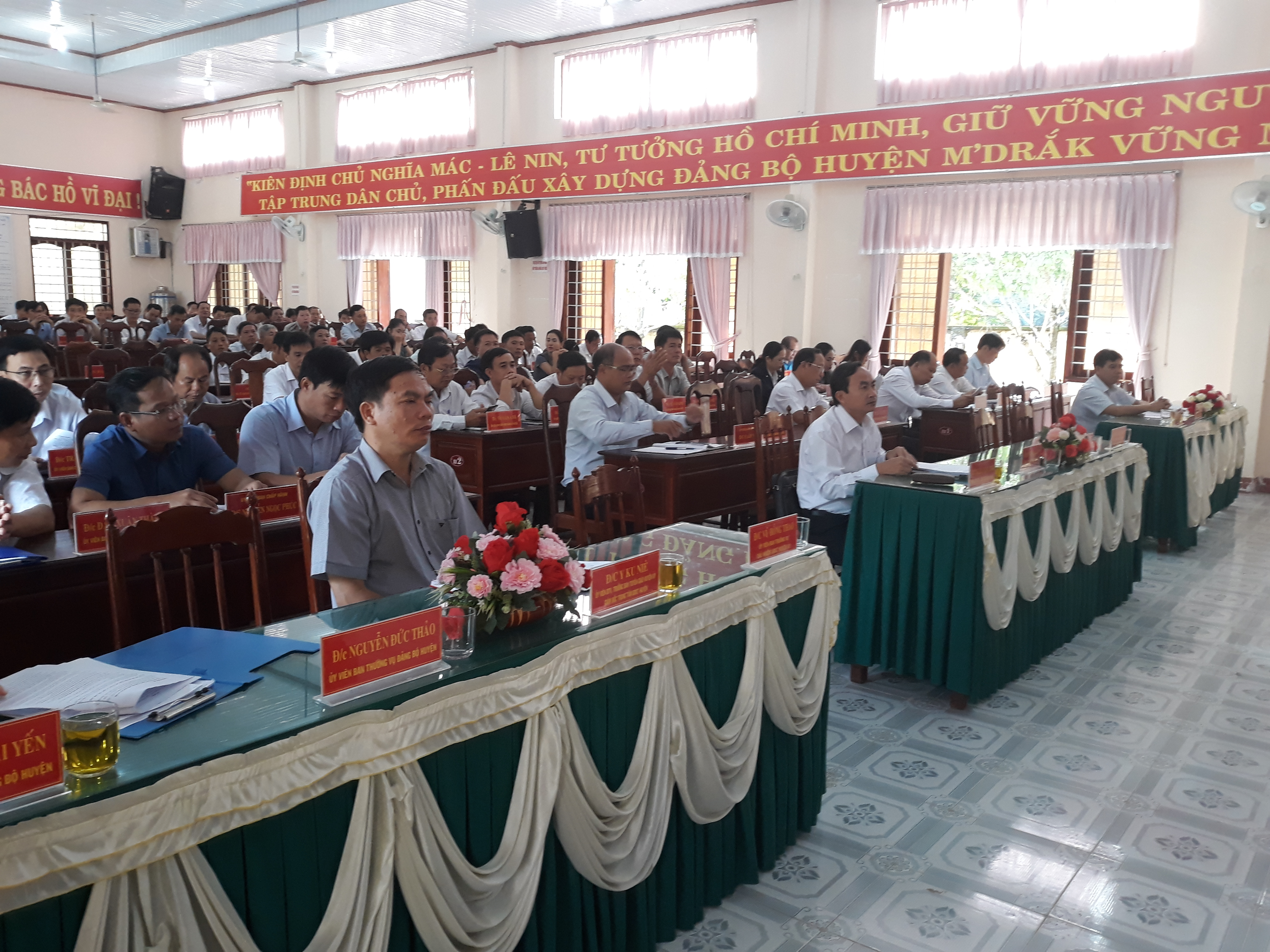 Quán triệt các văn bản của Trung ương, của Tỉnh ủy và của Huyện ủy đợt 2 năm 2020