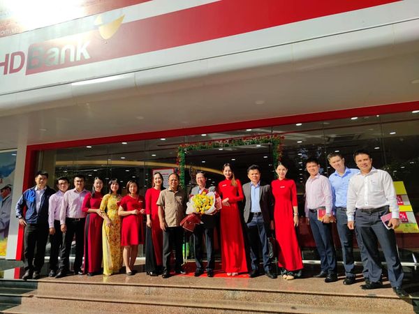 Tổng Giám đốc HDBank đến thăm và làm việc tại chi nhánh Đắk Lắk