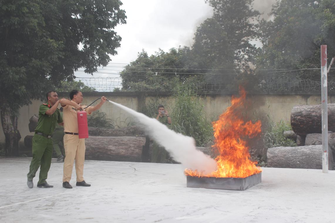 Tập huấn công tác phòng cháy, chữa cháy và cứu hộ cứu nạn