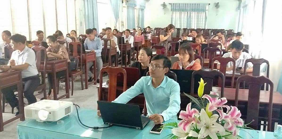Tập huấn nâng cao năng lực ứng dụng công nghệ thông tin cho cán bộ công chức, viên chức trên địa bàn huyện M'Đrắk
