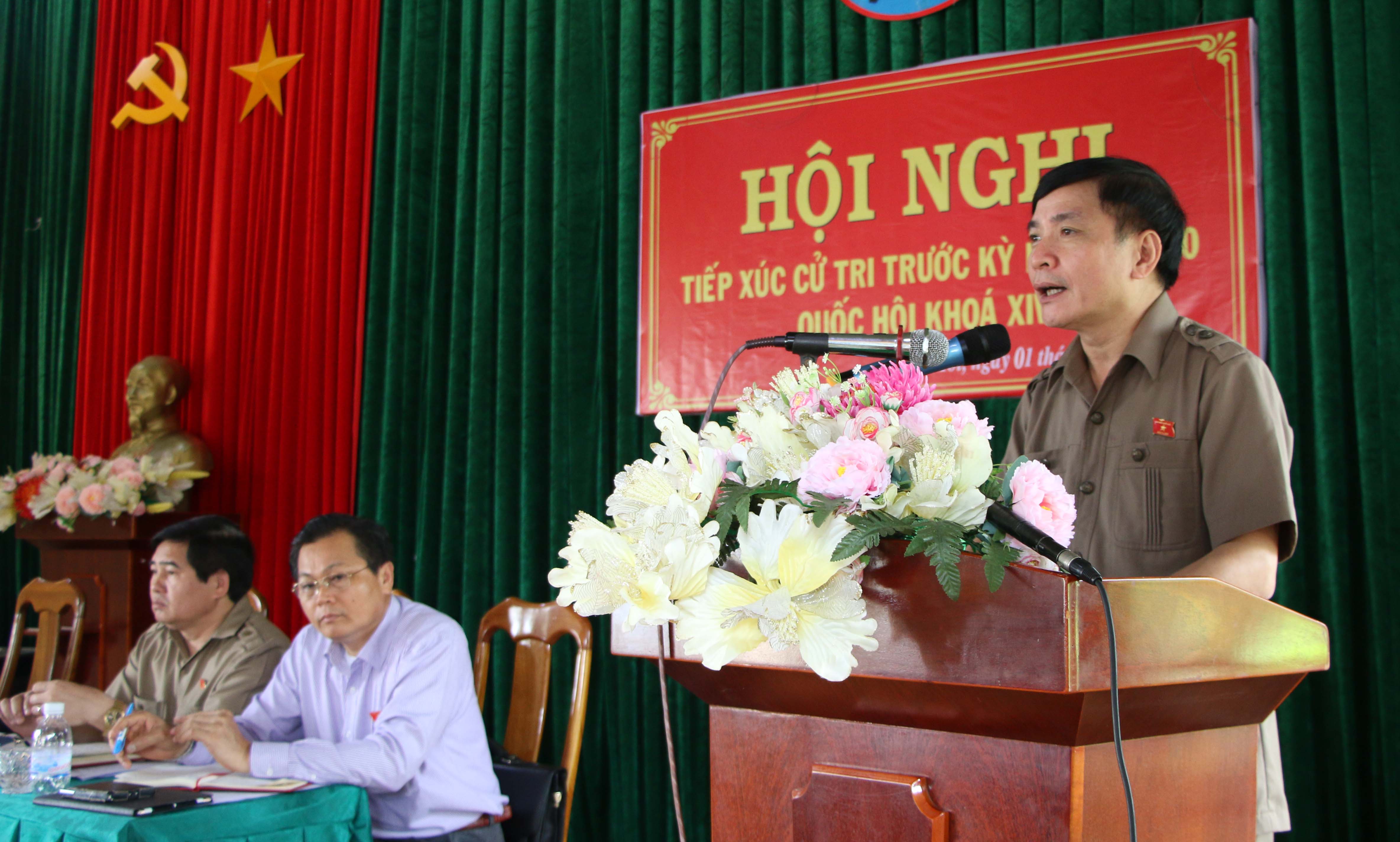 Đoàn Đại biểu Quốc hội tỉnh tiếp xúc cử tri tại huyện Ea H’leo và Krông Búk