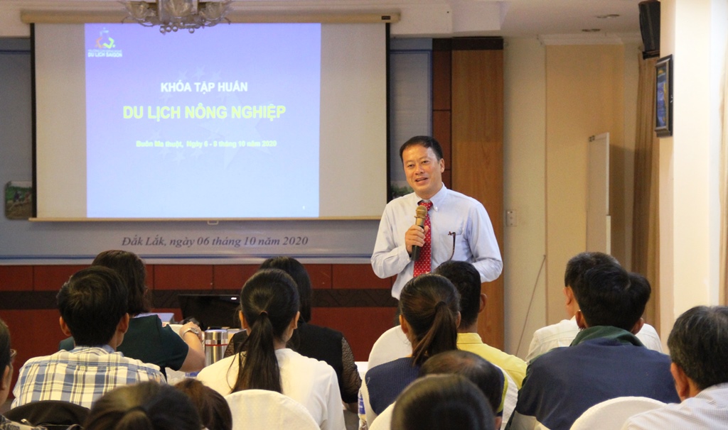 Tập huấn bồi dưỡng kỹ năng về du lịch nông nghiệp