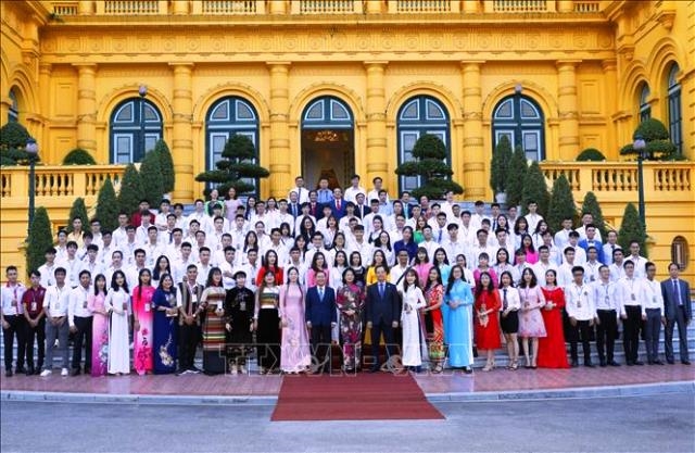 Đắk Lắk có 3 sinh viên giáo dục nghề nghiệp xuất sắc, tiêu biểu được tuyên dương