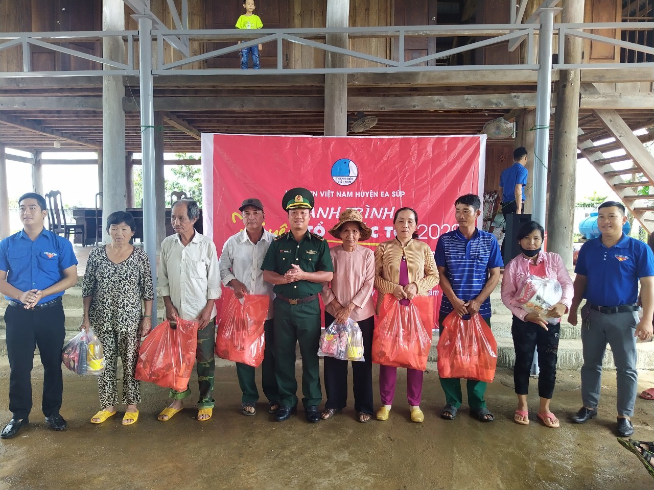 Hành trình “Tôi yêu Tổ quốc tôi” tại xã vùng biên Đắk Lắk