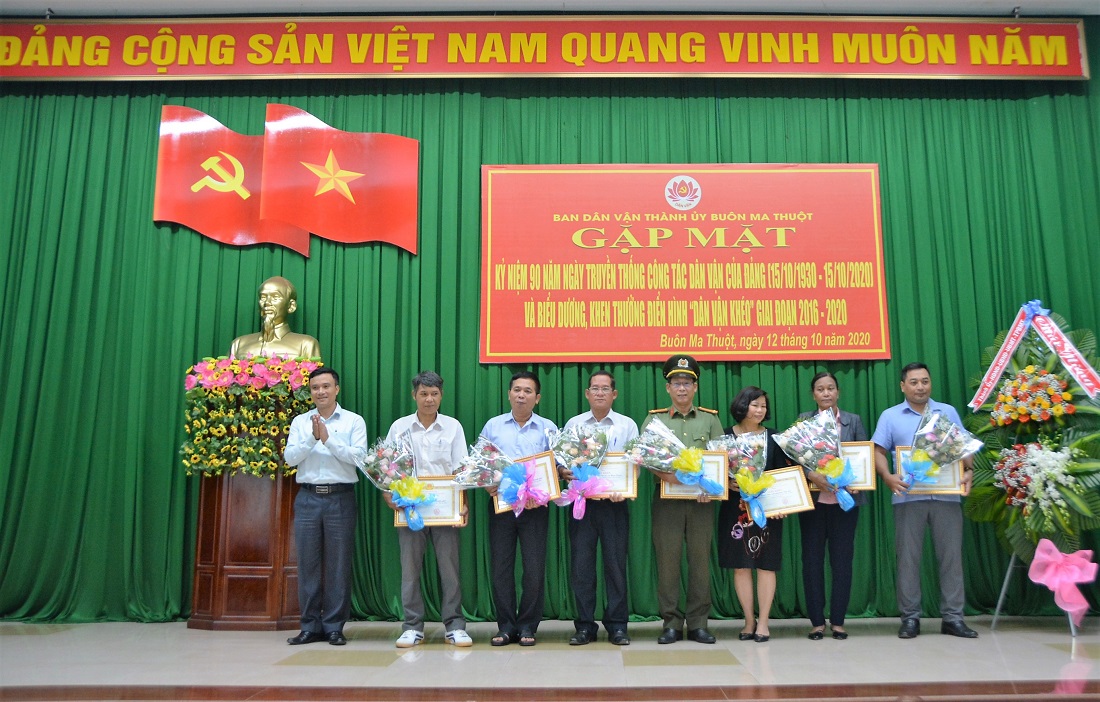 Thành ủy Buôn Ma Thuột kỷ niệm 90 năm Ngày truyền thống công tác dân vận của Đảng