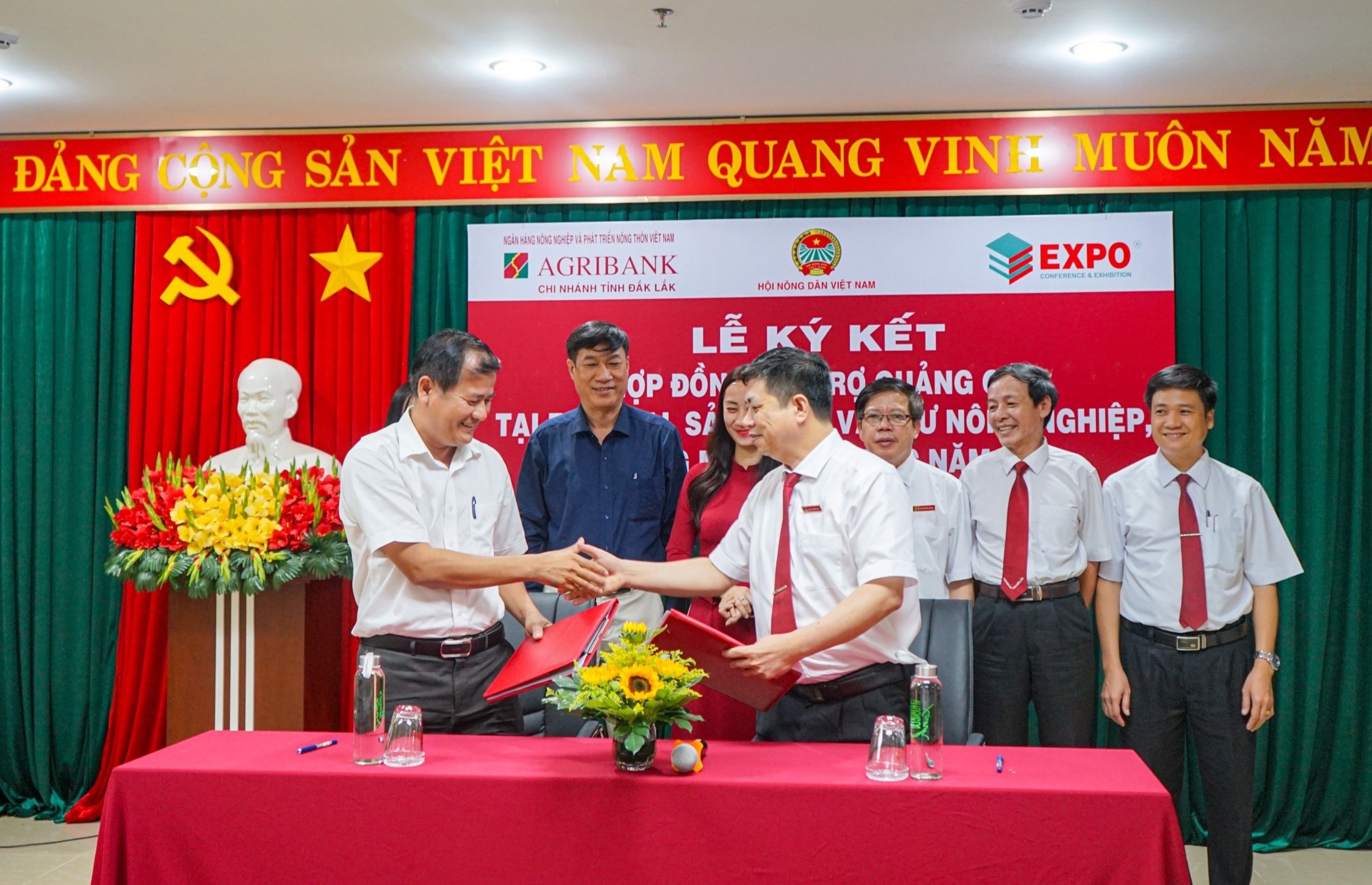 Ký kết hợp đồng tài trợ tại “Festival sản phẩm vật tư nông nghiệp, thương mại toàn quốc năm 2020”