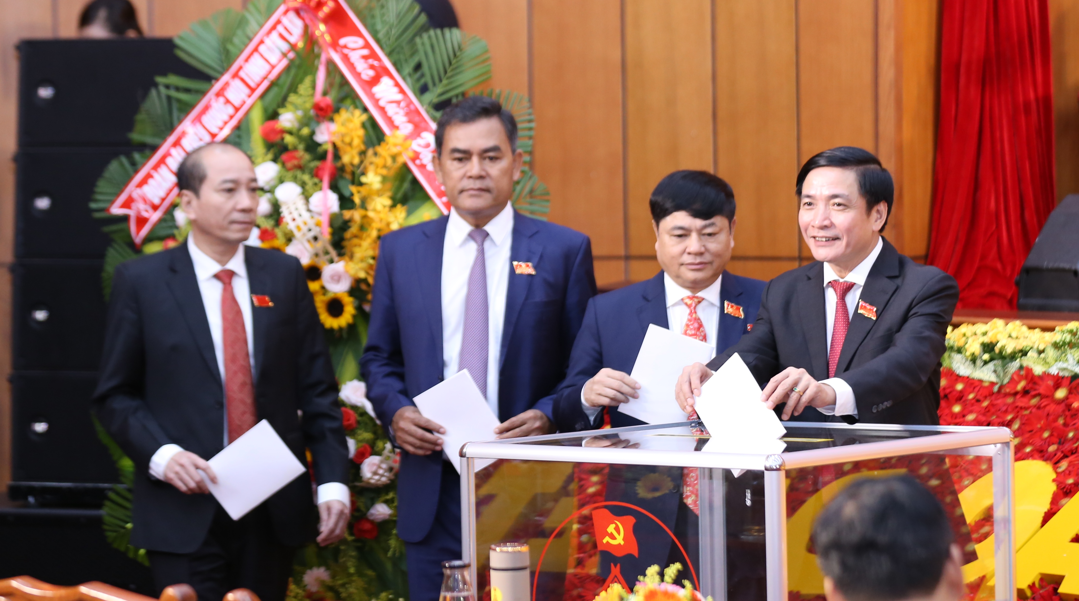 Có 53 đại biểu trúng cử vào Ban Chấp hành Đảng bộ tỉnh Đắk Lắk nhiệm kỳ 2020-2025