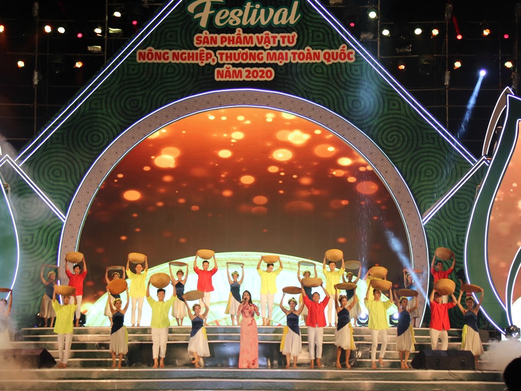 Khai mạc Festival “Sản phẩm vật tư nông nghiệp, thương mại toàn quốc năm 2020”