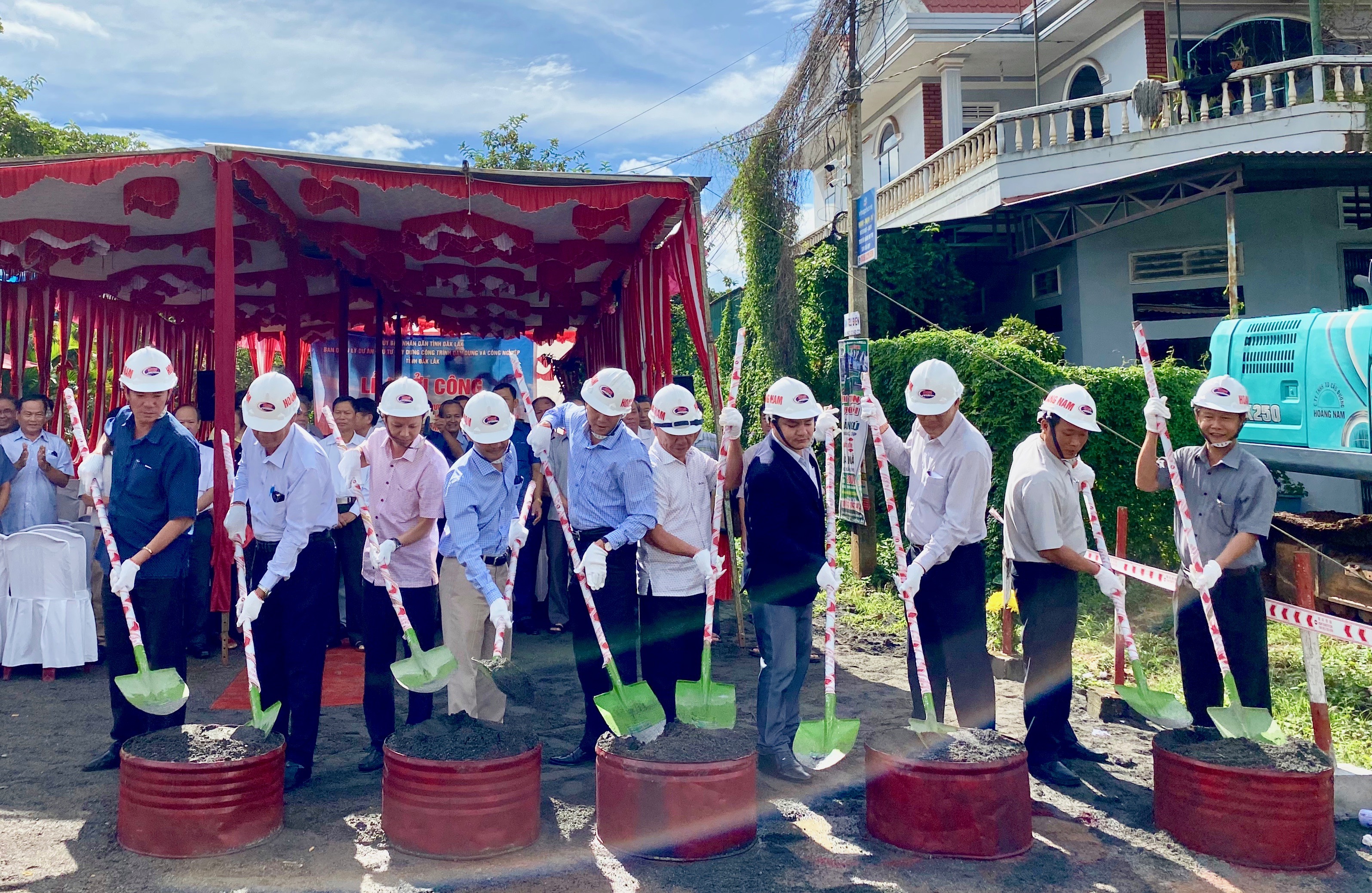 Khởi công dự án đường Hùng Vương (huyện Cư M’gar) nối dài