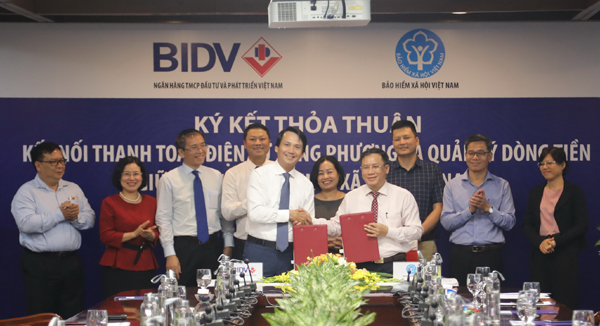 Người dân, doanh nghiệp thêm kênh tiện ích đóng, nộp BHXH, BHYT