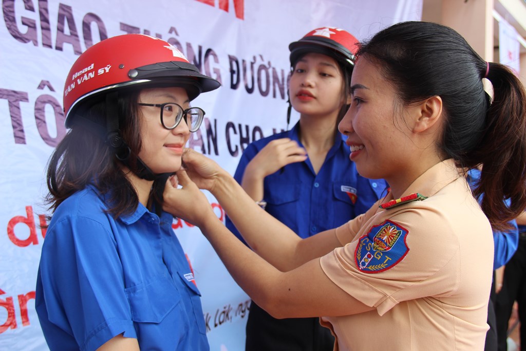 Tuyên truyền và nâng cao kỹ năng lái xe an toàn cho học sinh