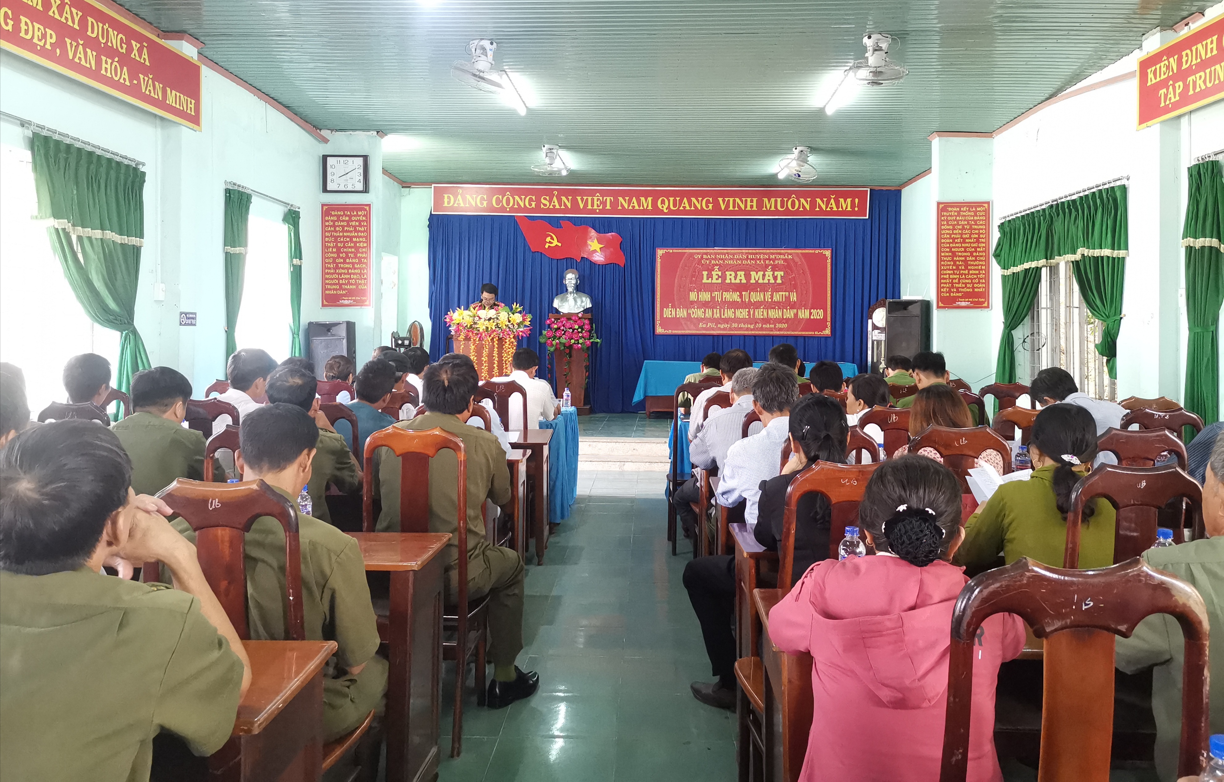Ra mắt mô hình “Tự phòng, tự quản về an ninh trật tự” và diễn đàn 