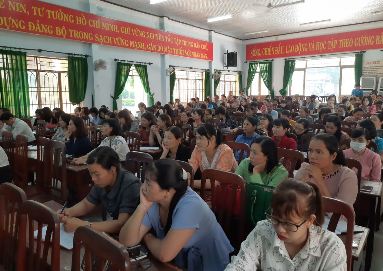 Huyện Buôn Đôn: Tập huấn nghiệp vụ Công đoàn năm 2020