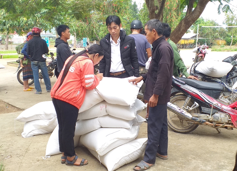 Xuất cấp hơn 863 tấn gạo hỗ trợ học sinh vùng khó khăn học kỳ I, năm học 2020 - 2021