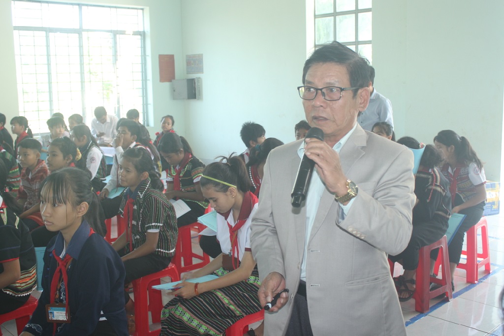 Buôn Đôn: Phổ biến pháp luật về bình đẳng giới cho học sinh dân tộc thiểu số