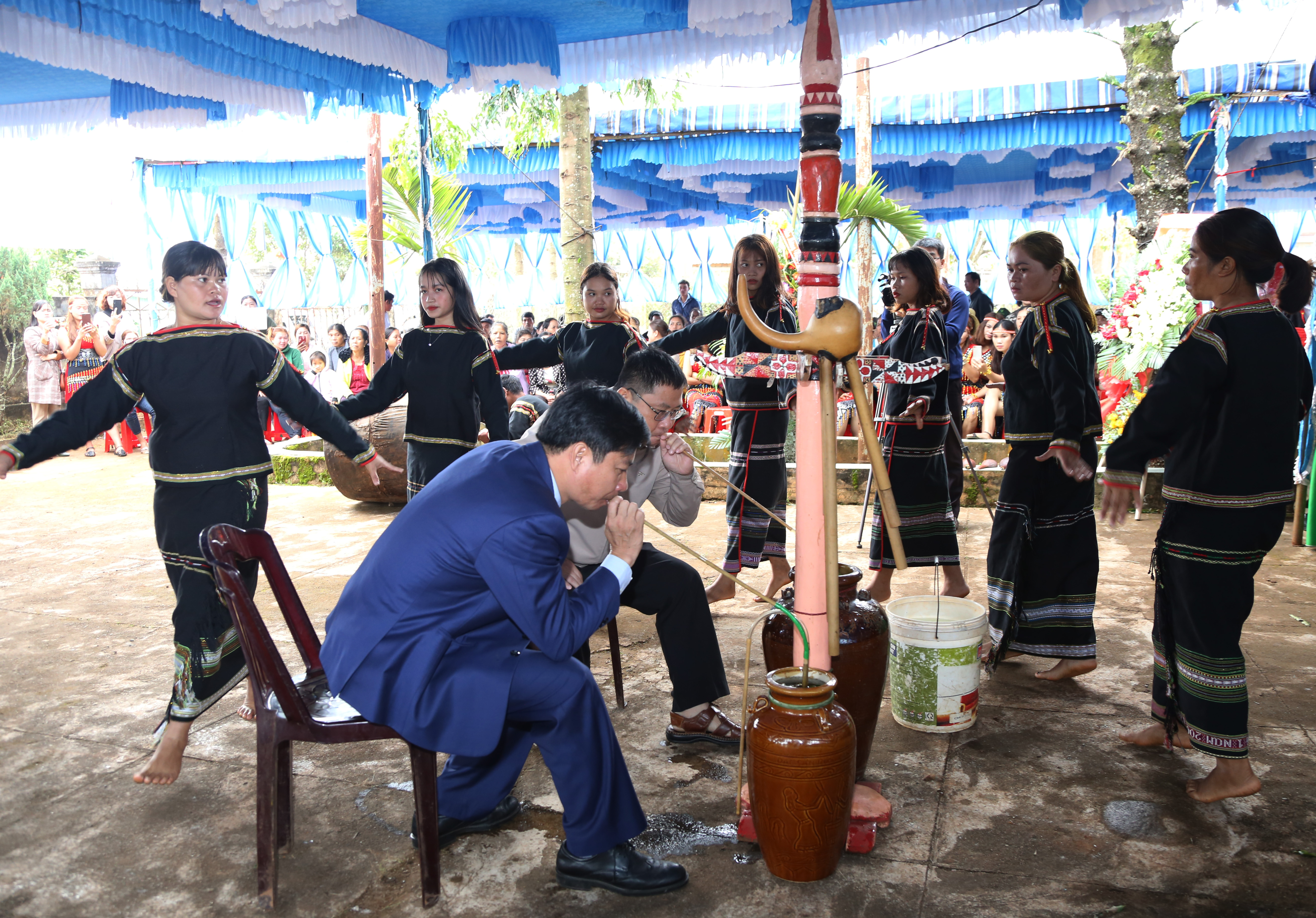 Ngày hội Đại đoàn kết toàn dân tộc buôn Wiao (Krông Năng)