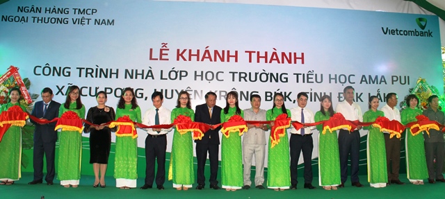 Khánh thành công trình nhà lớp học Trường Tiểu học Ama Pui