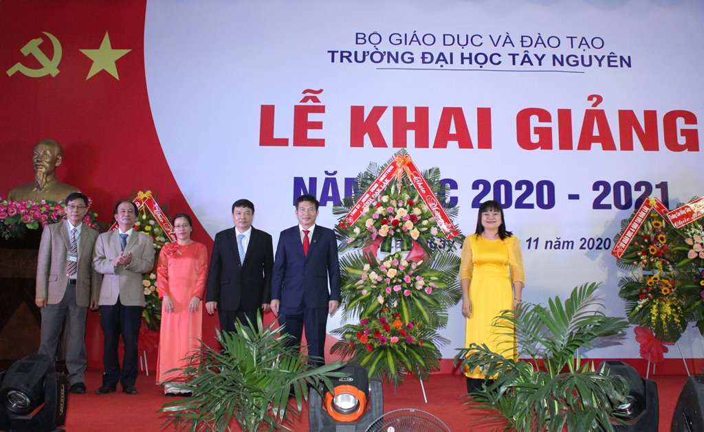 Trường Đại học Tây Nguyên khai giảng năm học 2020 – 2021