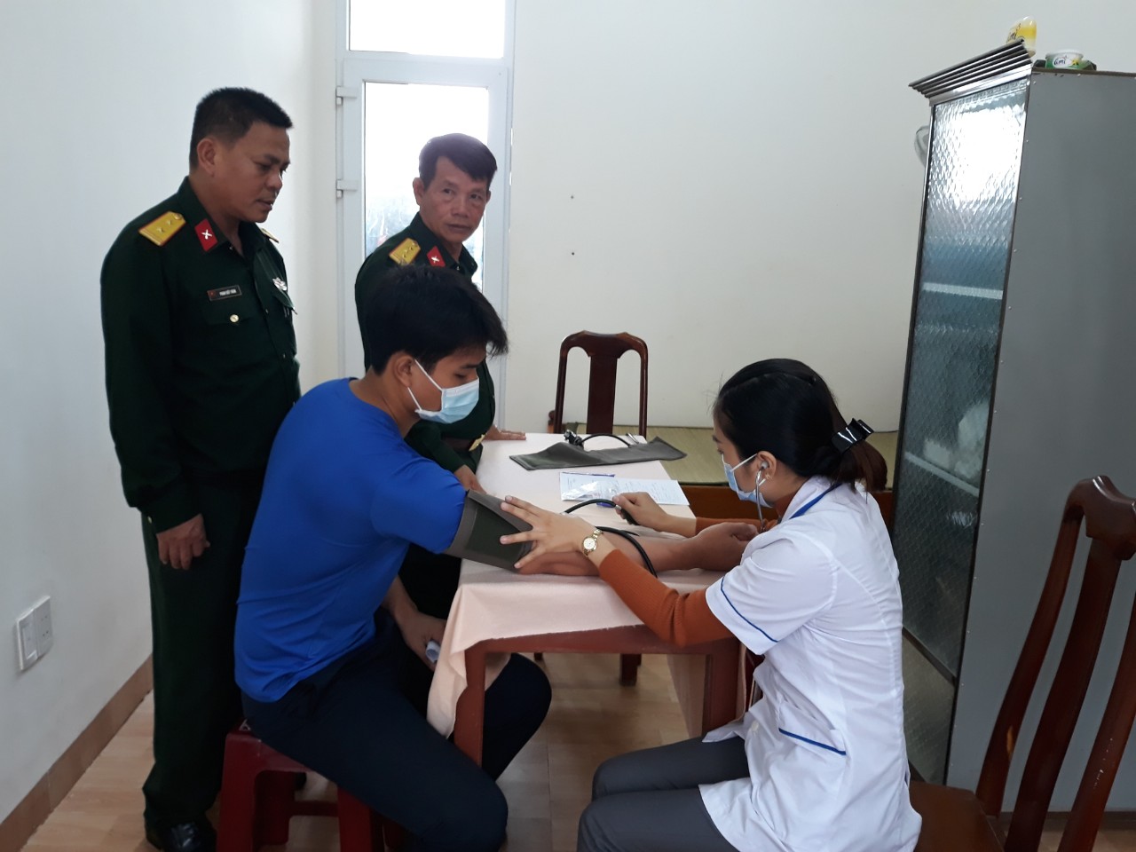 Huyện M’Drắk: 557 thanh niên tham gia khám tuyển nghĩa vụ quân sự và Công an nhân dân.