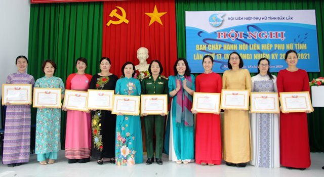 Hội nghị Ban chấp hành Hội liên hiệp Phụ nữ tỉnh lần thứ 17, nhiệm kỳ 2016-2021