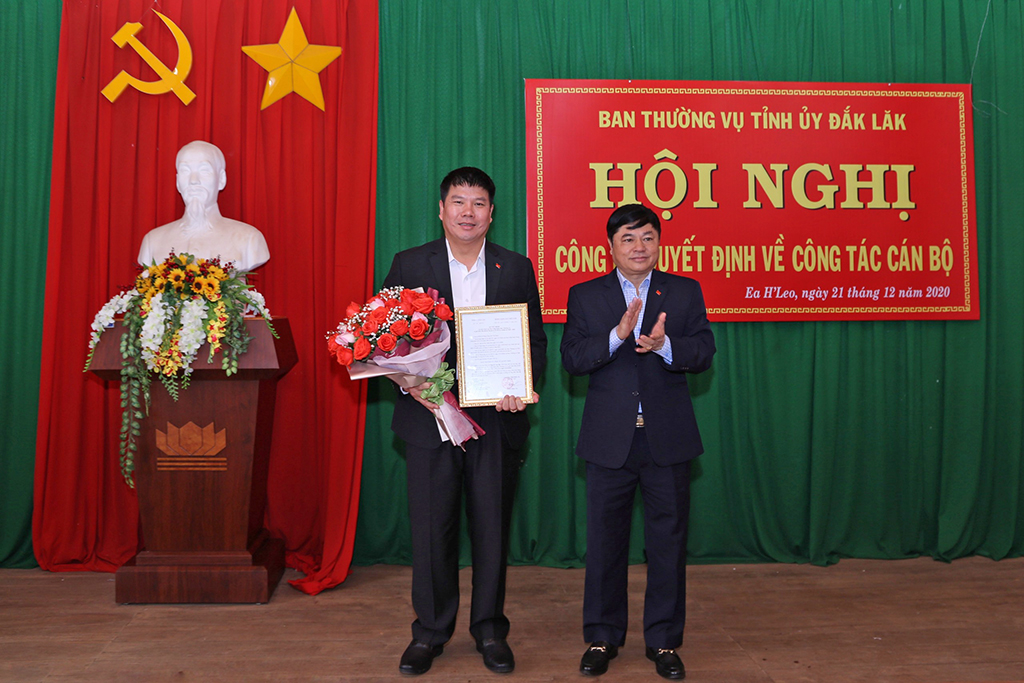 Announcing Decision on staff work of Standing Bureau of Provincial Party Committee