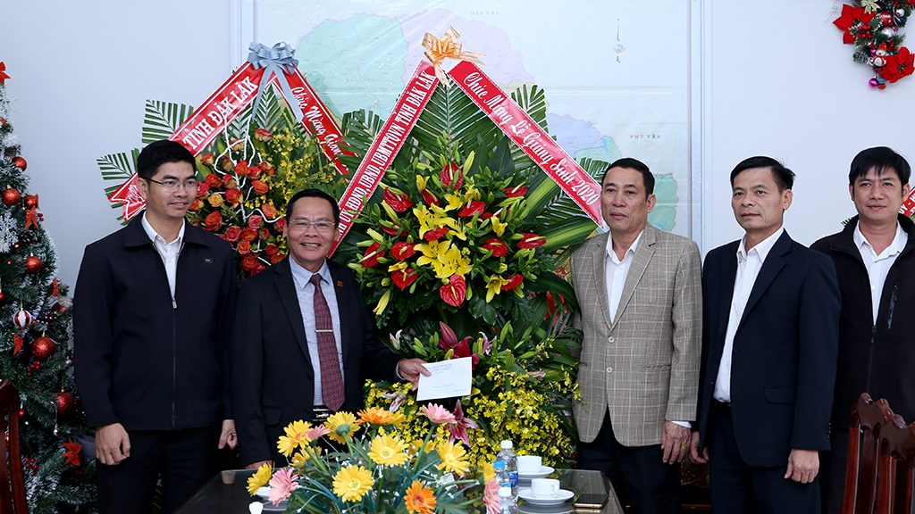 Provincial leaders congratulate Christians on Christmas 2020