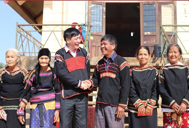 Bí thư Tỉnh ủy Đắk Lắk Bùi Văn Cường: Tất cả lấy “Dân” làm gốc