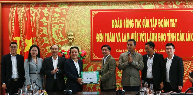 T&T Group proposes five large-scale projects in Dak Lak in 2021