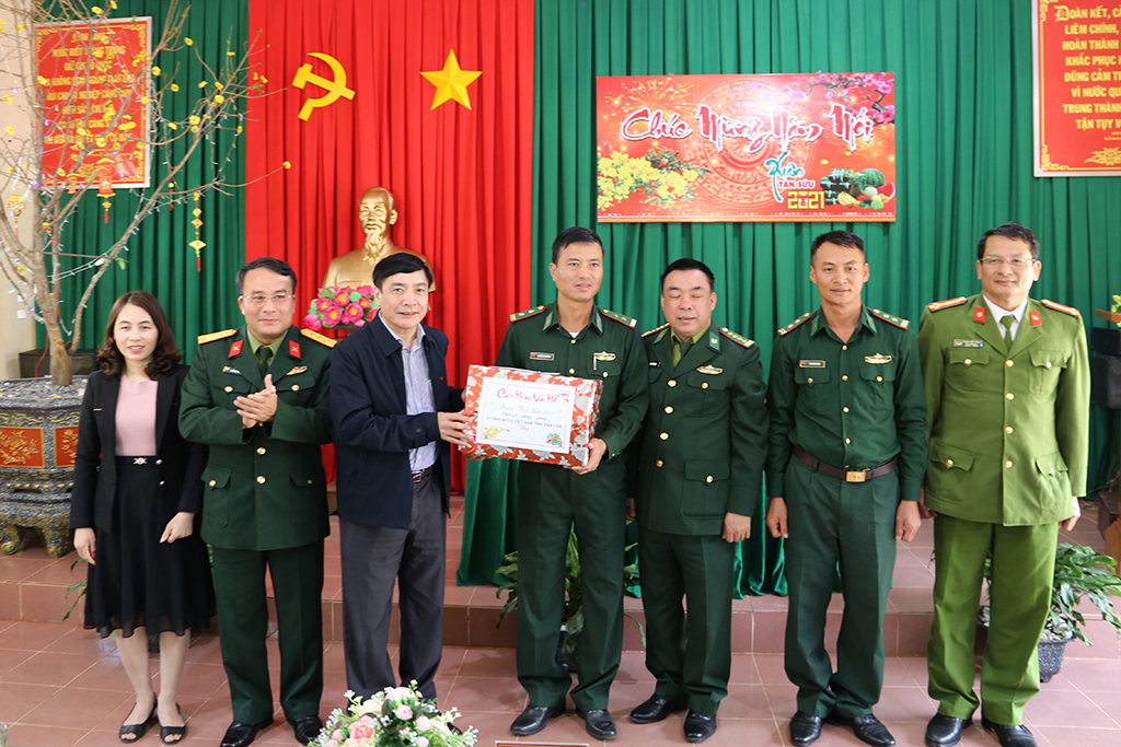 Lãnh đạo tỉnh thăm, chúc Tết các đơn vị biên phòng nhân dịp Tết nguyên đán Tân Sửu